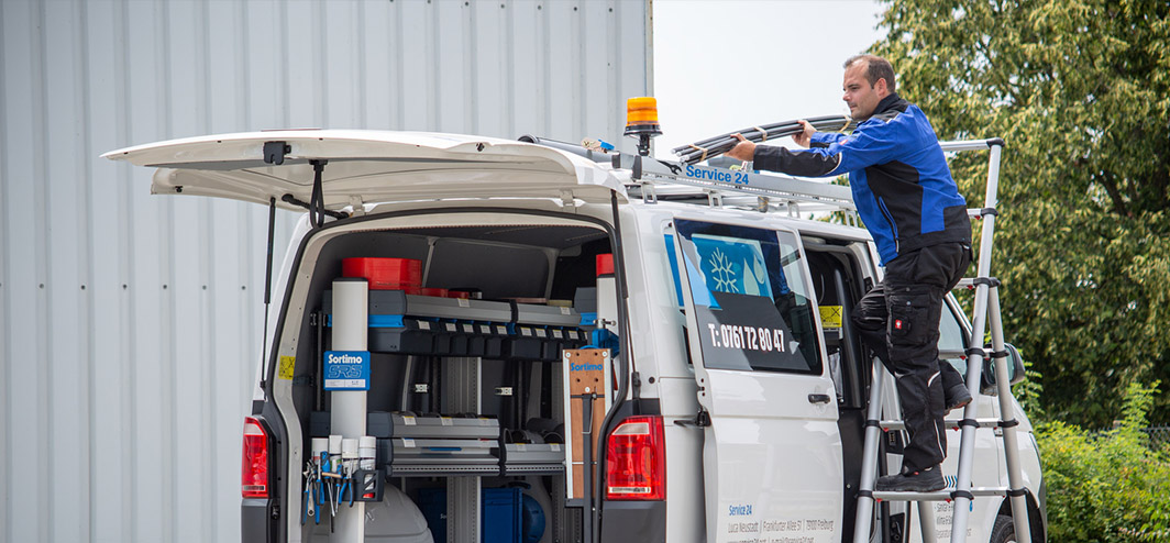 Arbeiten am Transporter